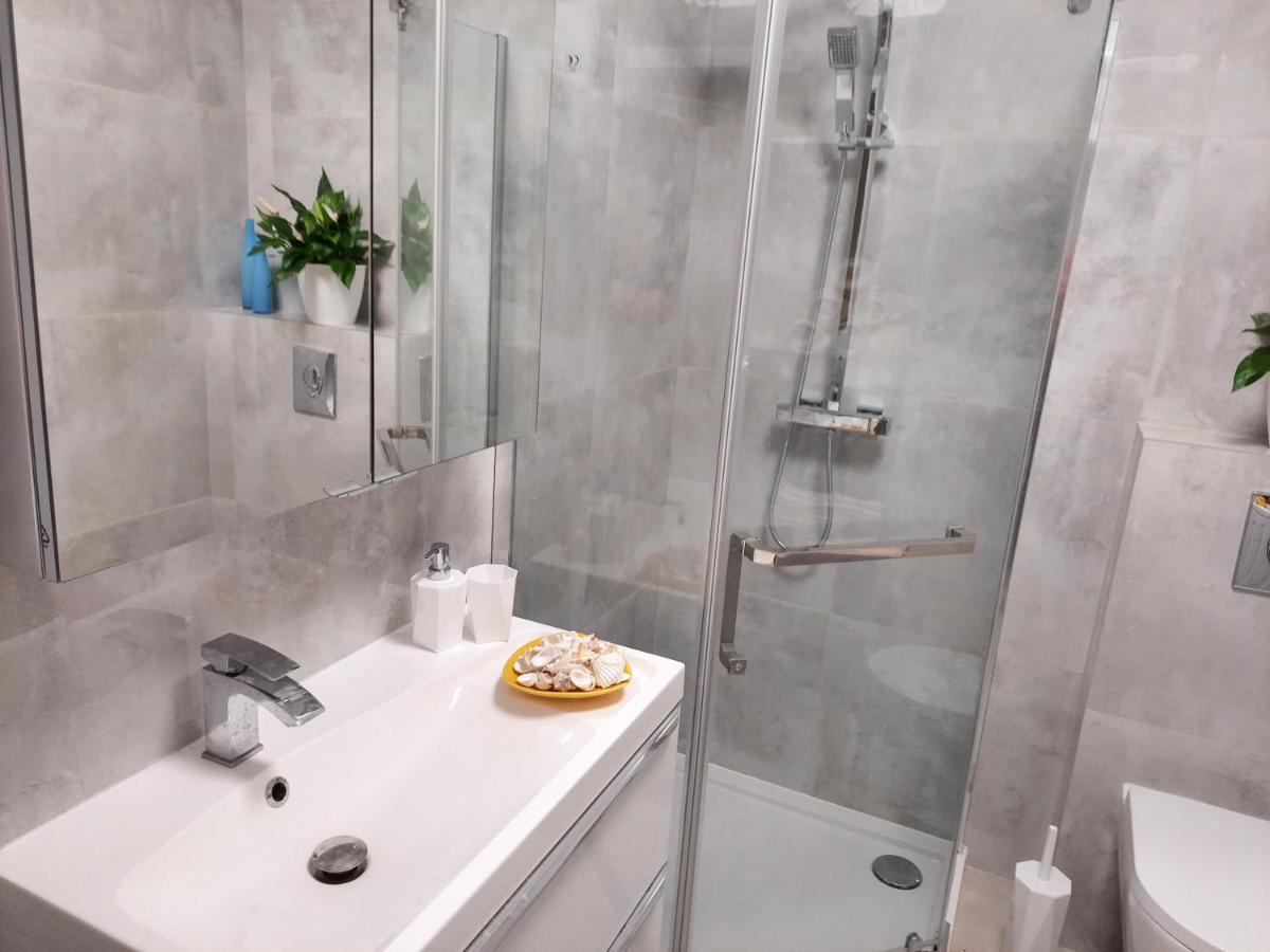 Apartament Amber Comfort Z Prywatnym Miejscem Parkingowym Kołobrzeg Εξωτερικό φωτογραφία